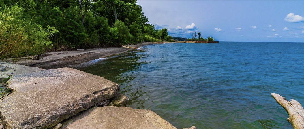 🚤 Boating on Lake Erie: From Islands to Industry, A Lake of Contrasts and Charm