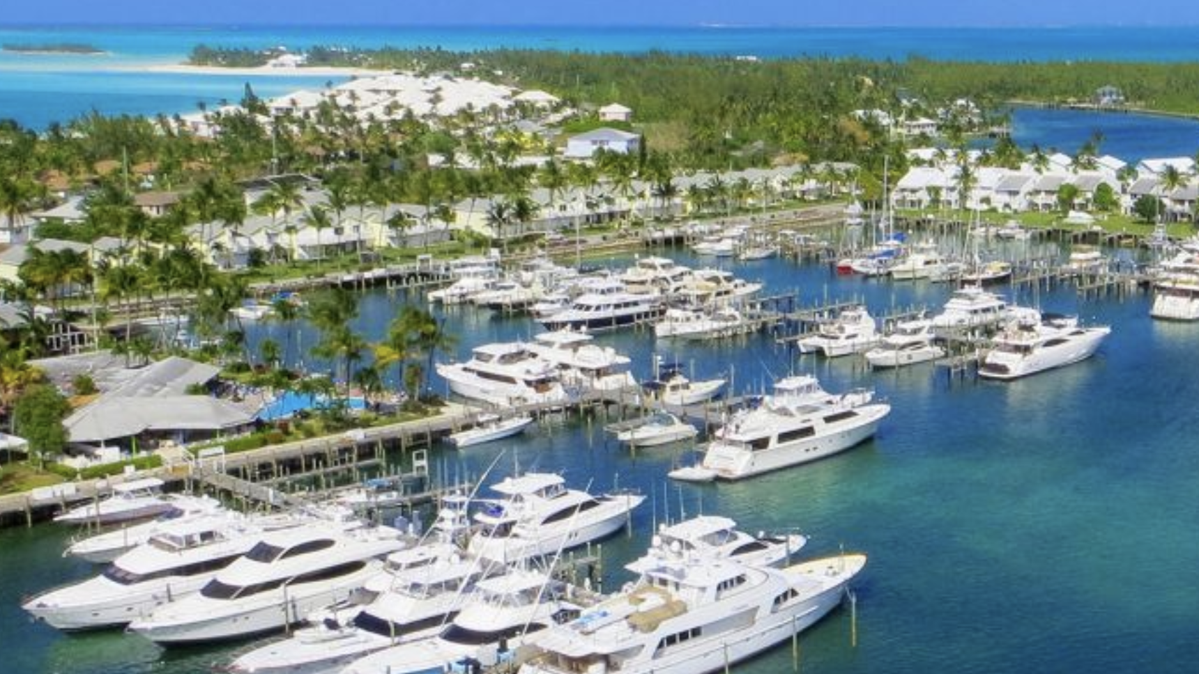 🌊 Boating in The Bahamas: Island-Hopping Paradise Awaits