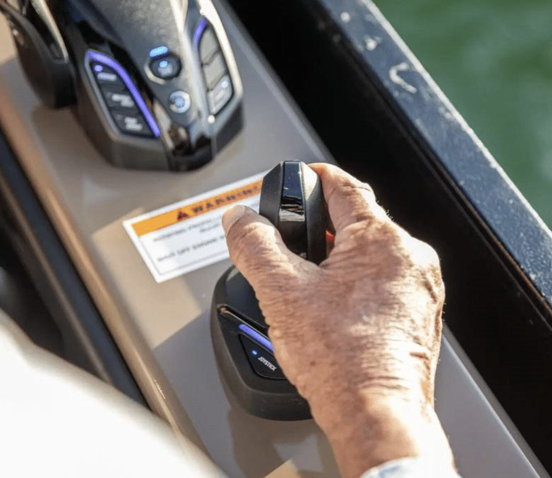 Joystick Docking: What It Does (And What It Doesn’t)